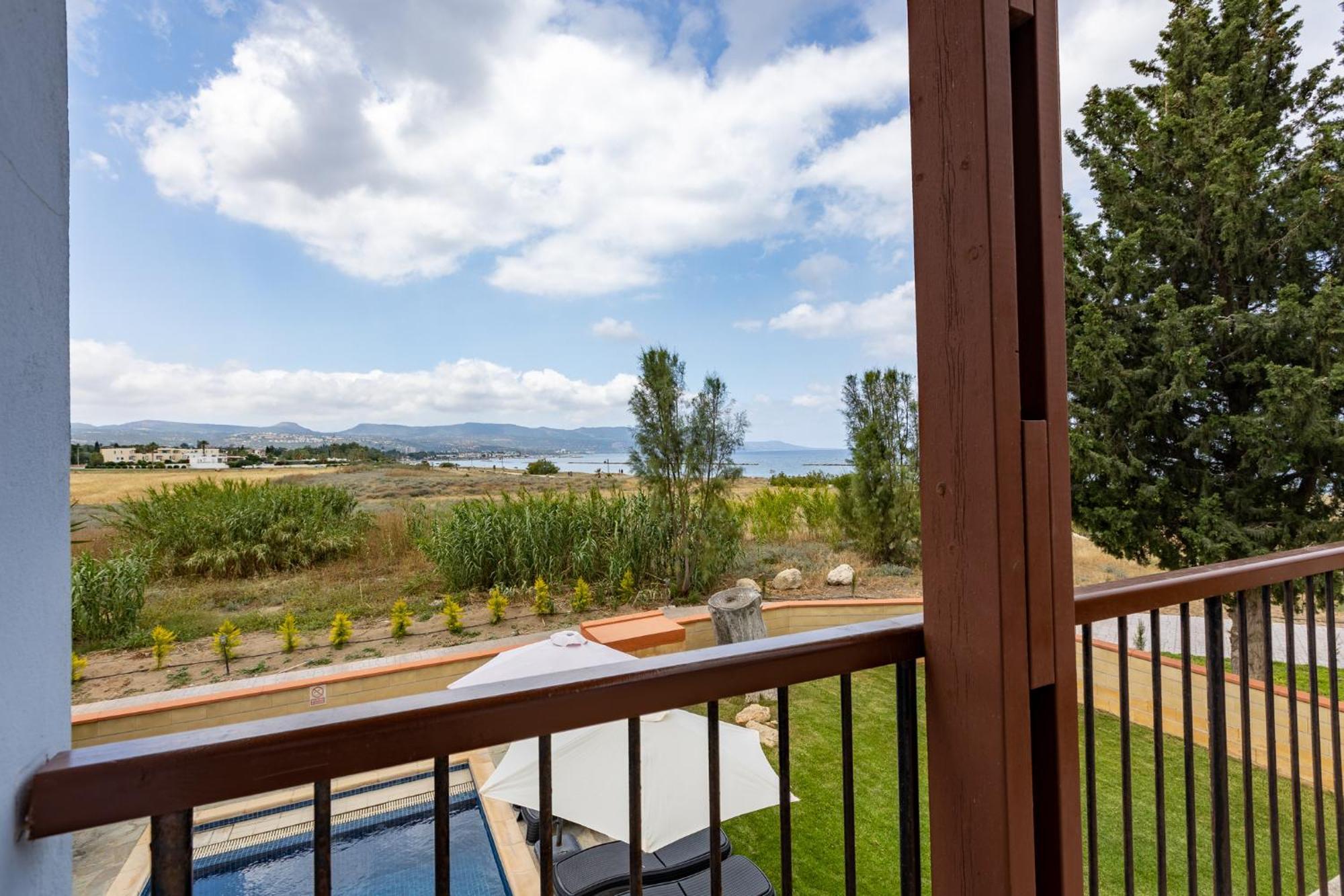 The Olympians Villas Polis Exterior photo
