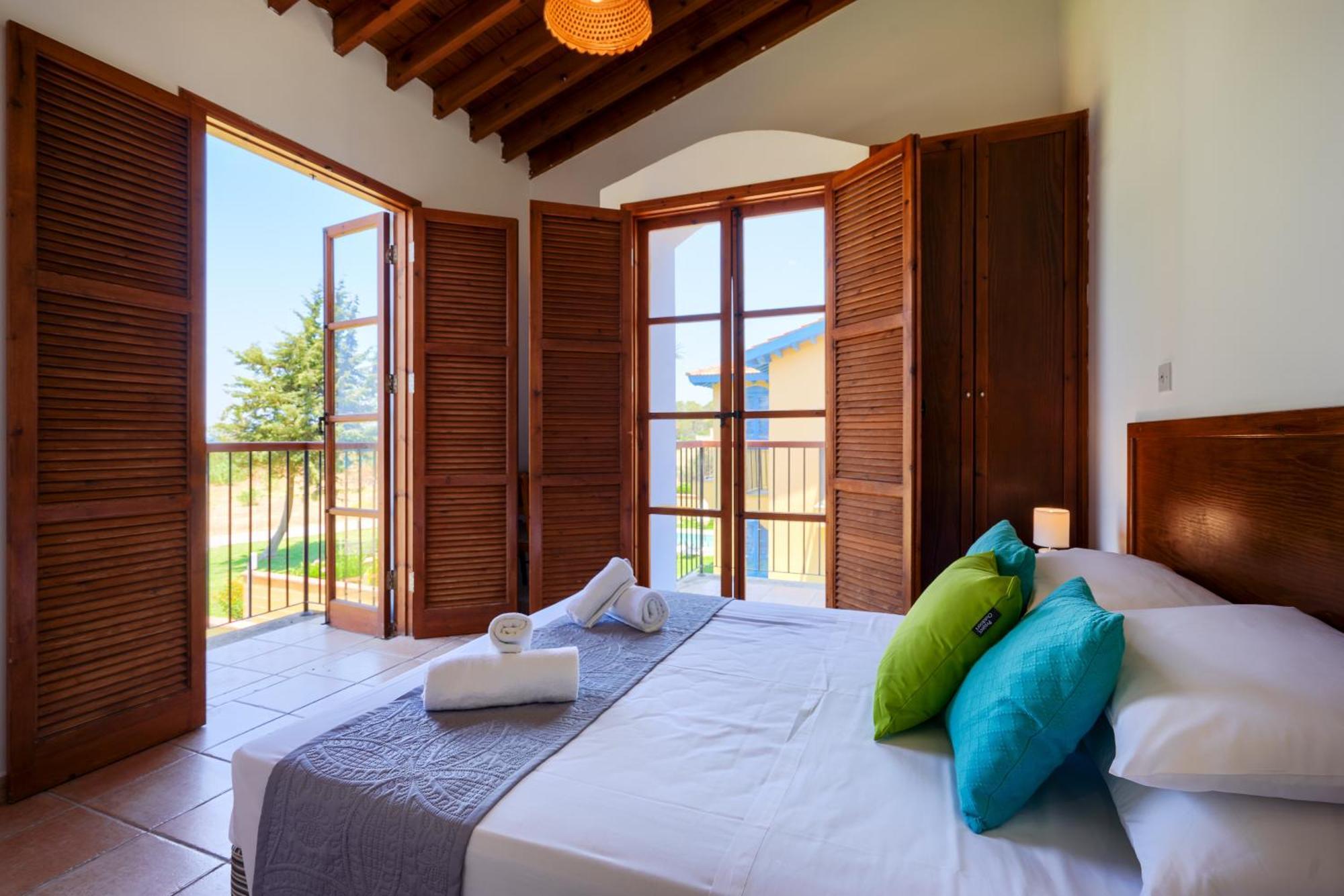 The Olympians Villas Polis Exterior photo